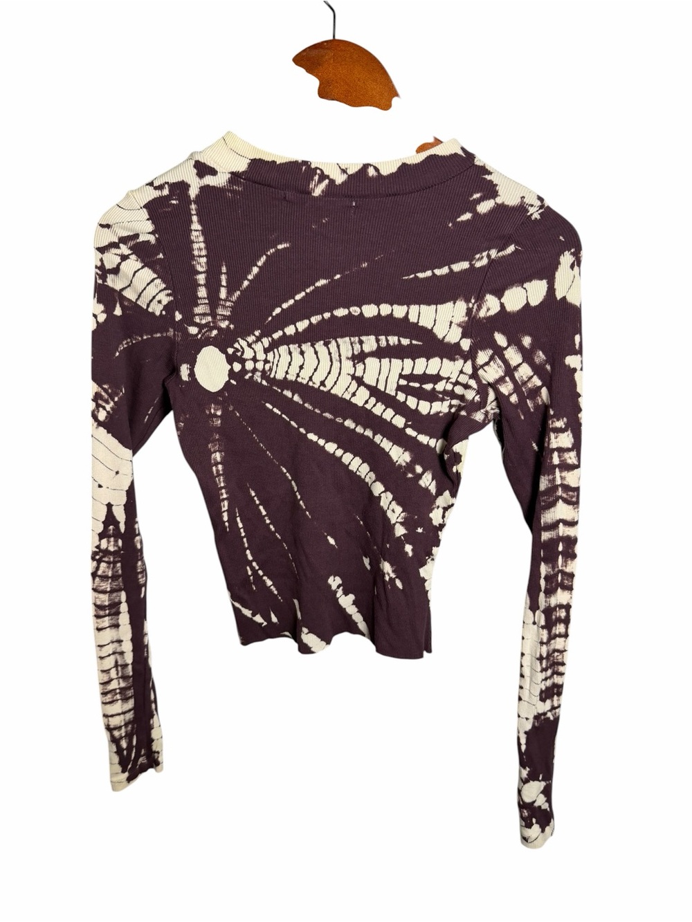 Young Fabulous & Broke Maroon and Cream Tie-Dye Long Sleeve Crop Top - Picture 3 of 5